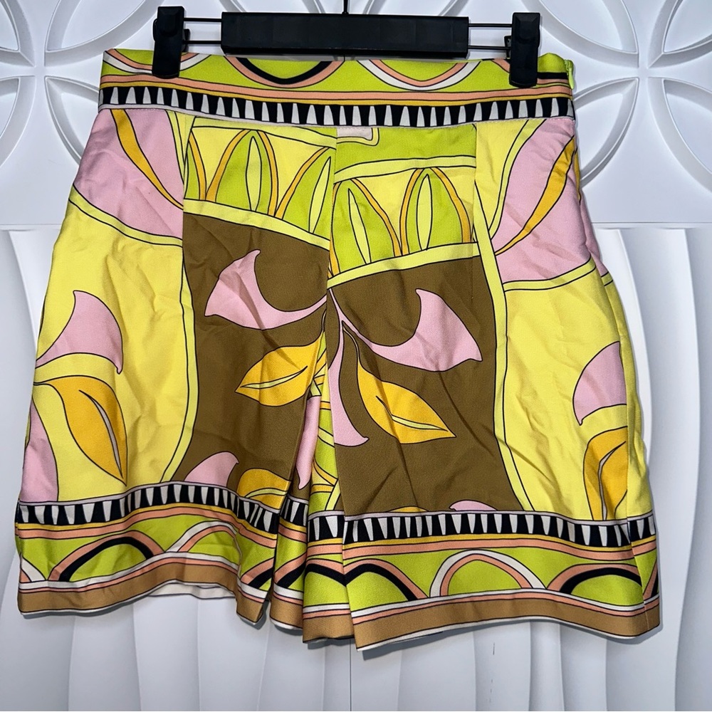 Zara NWT Wild Print Shorts